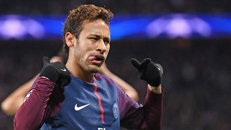 Neymar führt bei PSG offenbar ein Leben wie Gott in Frankreich.