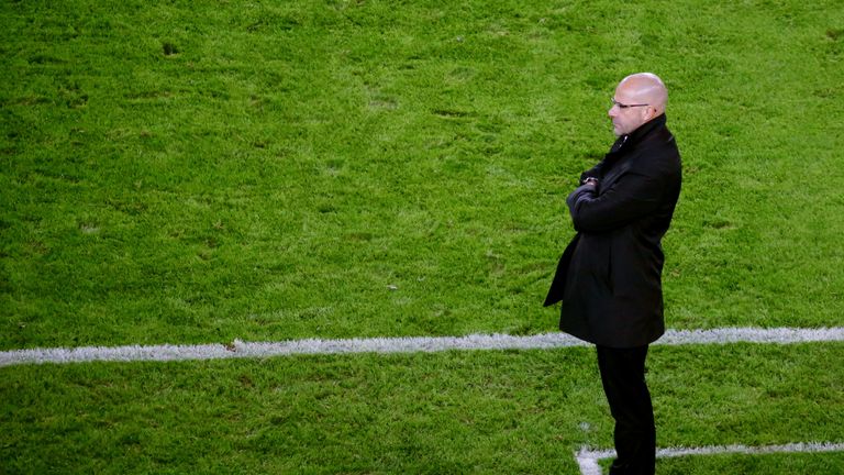 Peter Bosz und der BVB stecken tief im Schlamassel.