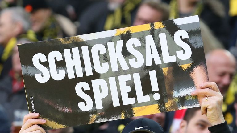 Noch mehr als üblich versprach das 151. Revierderby ein ganz besonderes zu werden. Denn kriselnde Dortmunder trafen auf formstarke Schalker. 