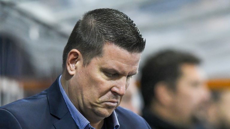 Die Mannschaft von Trainer Tom Pokel hängt am Tabellenende fest.