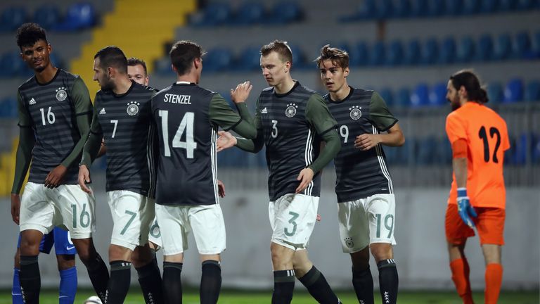 Die U21-Nationalmannschaft feiert einen Kantersieg gegen Aserbaidschan.