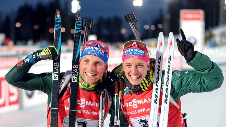 Strahlten über die erste Podestplatzierung im ersten Rennen: Erik Lessen und Vanessa Hinz.