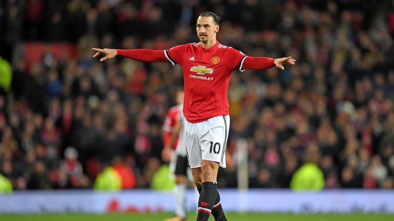 Zlatan Ibrahimovic feiert ein umjubeltes Comeback bei Manchester United.