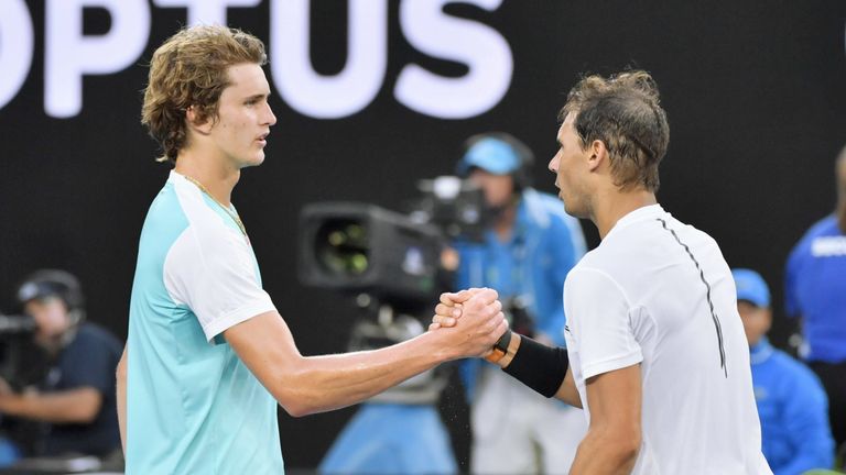 21.1.2017 - TENNIS: Alexander Zverev verpasst nach einer bärenstarken Leistung das Achtelfinale bei den Australian Open nur knapp. Der Hamburger unterliegt French-Open-Rekordsieger Rafael Nadal in der dritten Runde von Melbourne nach fünf Sätzen.