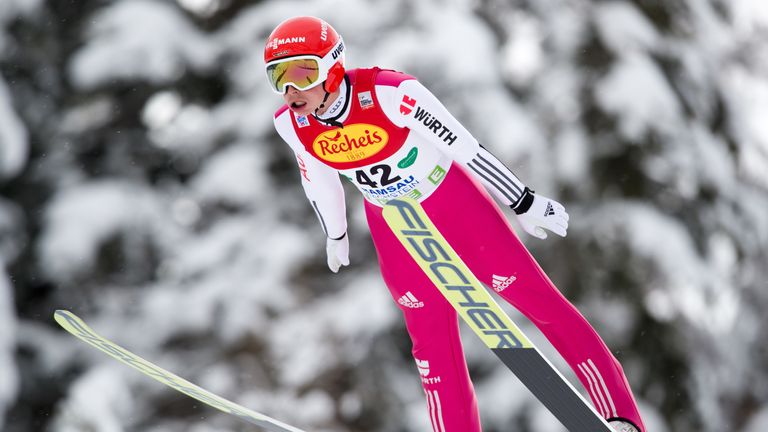 Kombinierer Eric Frenzel feiert beim Weltcup in Ramsau seinen ersten Saisonsieg.