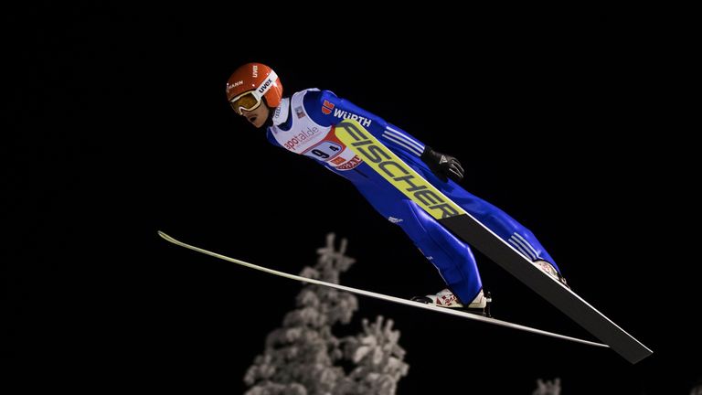 Richard Freitag gewinnt beim Heimweltcup vor Andreas Wellinger.