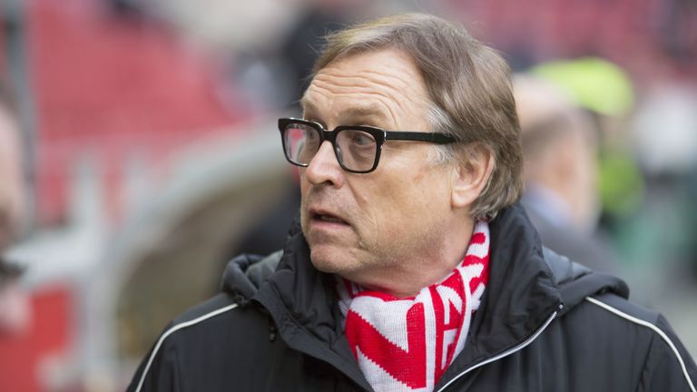 Johannes Kaluza erklärt mit sofortiger Wirkung seinen Rücktritt. 