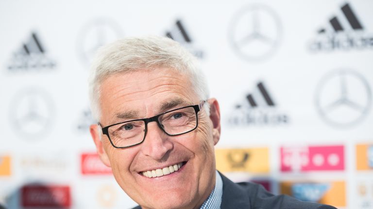 Sieht dem Video-Workshop gelassen entgegen: Schiedsrichter-Boss Lutz Michael Fröhlich.