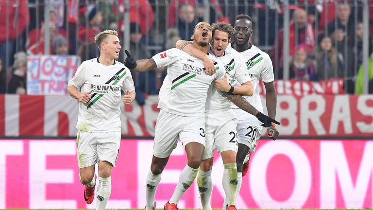 Charlison Benshop erzielt den zwischenzeitlichen Ausgleich für Hannover 96.