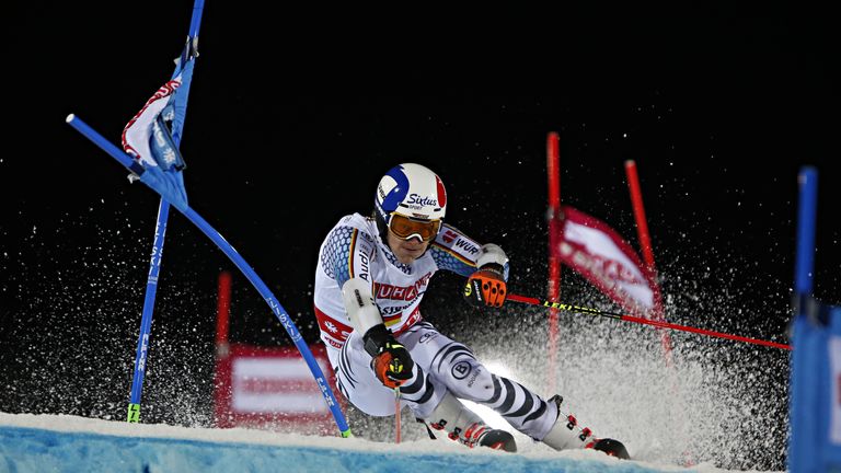 31.1.2017 - WINTERSPORT: Ski-Rennläufer Linus Straßer gewinnt sensationell den Parallel-Slalom in Stockholm und beschert dem DSV den ersten Saisonsieg bei den Alpinen. Straßer fährt auf dem Hammarbybacken völlig überraschend zu seinem ersten Triumph.