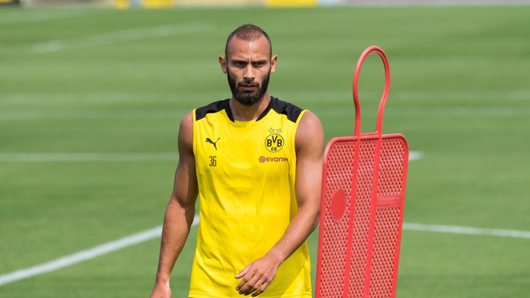 5.2.2017 - FUSSBALL:  Borussia Dortmund verpflichtet zur kommenden Saison Innenverteidiger Ömer Toprak vom Ligarivalen Bayer Leverkusen.