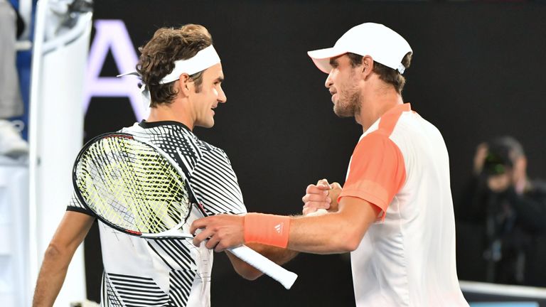 24.1.2017 - TENNIS: Der Siegeszug von Mischa Zverev endet im Viertelfinale von Melbourne. Der ungesetzte Hamburger muss sich bei den Australian Open dem Schweizer Roger Federer klar mit 1:6, 5:7, 2:6 geschlagen geben.