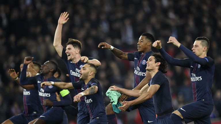 14.2.2017 - FUSSBALL: Weltmeister Julian Draxler sowie die Geburtstagskinder Angel Di Maria und Edinson Cavani schocken den FC Barcelona beim 4:0-Sieg im Viertelfinal-Hinspiel der Champions League.