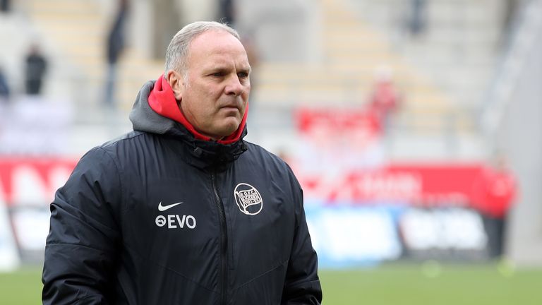 Oliver Reck bestätigt eine Morddrohung per SMS bekommen zu haben.