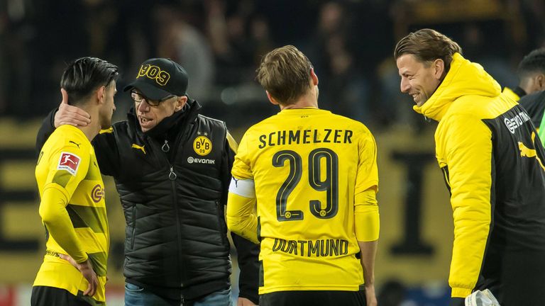 Traum-Einstand von Trainer Peter Stöger beim BVB: Mit dem Österreicher gelang der erste Schritt aus der Krise. 