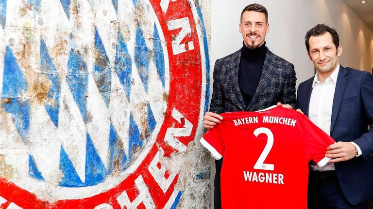 Sandro Wagner trägt ab Januar das Trikot des FC Bayern. Quelle: twitter.com/fcbayern