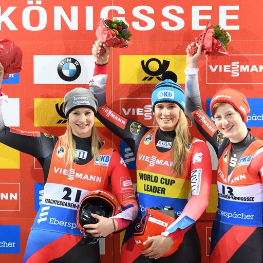 Rodlerinnen räumen am Königsee ab