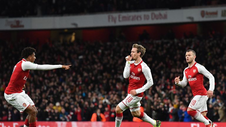 Die Gunners ringen Stadtrivale Chelsea nieder. 