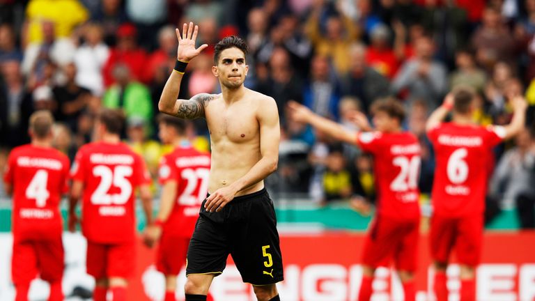 Marc Bartra kehrt nach eineinhalb Jahren beim BVB in die Heimat zurück.