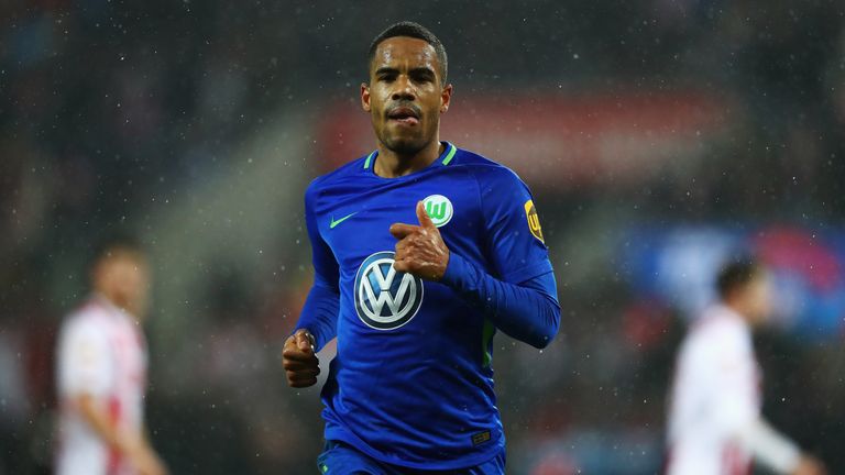 Daniel Didavi trifft im Testspiel gegen den FC St. Pauli.