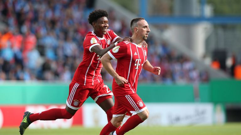 Zwei "dicke" Kumpels: David Alaba und Franck Ribery (r.).