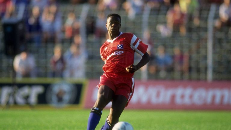 EMERSON: Auch dieser Brasilianer konnte sich nicht durchsetzen, avancierte aber immerhin zum Helden, als er 1992 mit seinem einzigen Bundesliga-Tor dem HSV den vorzeitigen Klassenerhalt sicherte. Mehr als vier Einsätze sprangen aber nicht heraus.