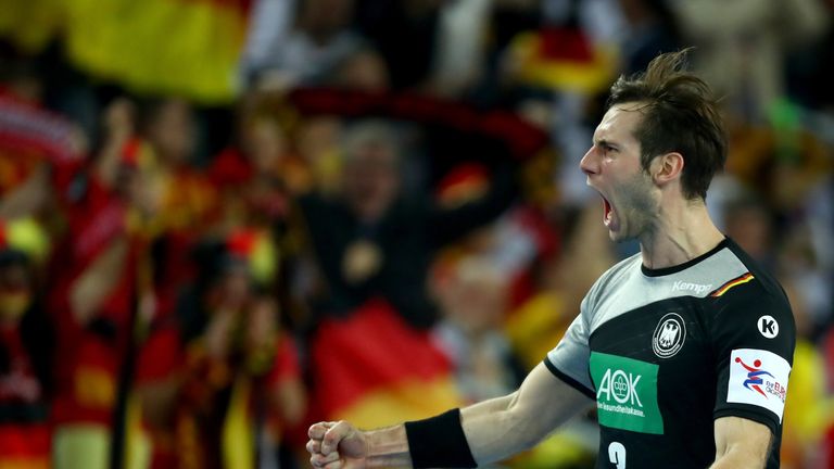 Kapitän Uwe Gensheimer und die deutsche Handball-Nationalmannschaft braucht gegen Tschechien einen Sieg