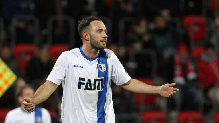 Magdeburgs Christopher Handke kann die Niederlage beim Tabellenschlusslicht Erfurt nicht fassen.