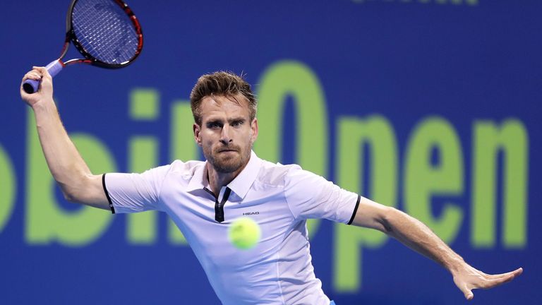 Peter Gojowczyk verliert in zwei Sätzen gegen Gael Monfils.