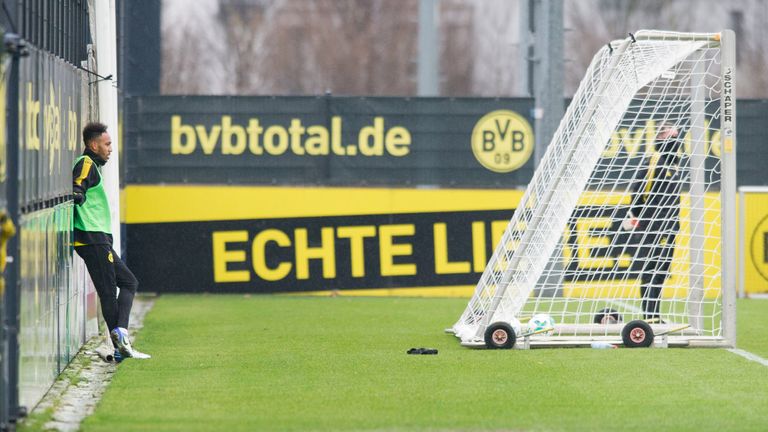 Pierre-Emerick Aubameyang steht bei Borussia Dortmund derzeit im Abseits.