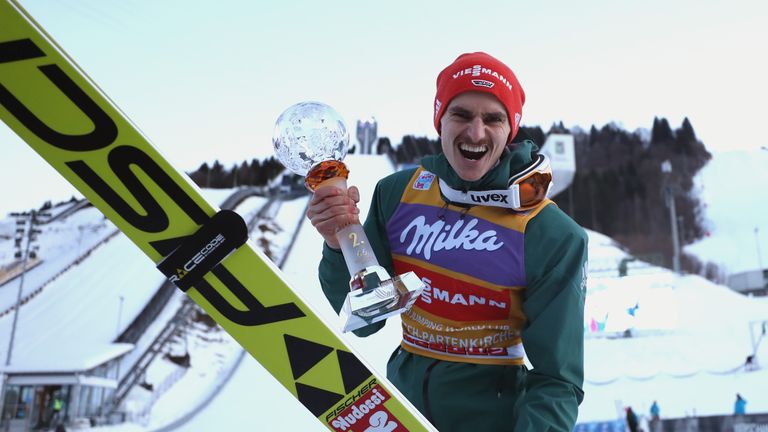 Richard Freitag landet beim zweiten Springen der Vierschanzentournee zum zweiten Mal auf Rang zwei.