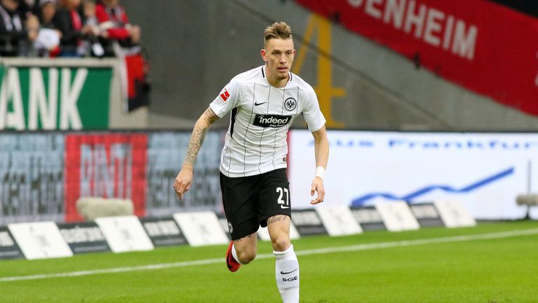 Die SGE bindet Marius Wolf langfristig. 