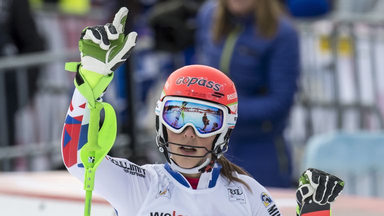 Vlhova steht in Lenzerheide ganz oben. auf dem Treppchen.