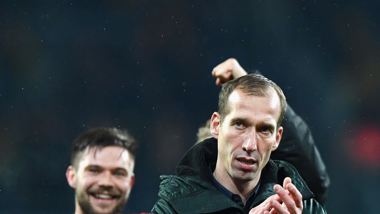 Jeff Strasser und der 1. FC Kaiserslautern bestreiten am 21. Februar das Nachholspiel beim SV Darmstadt.