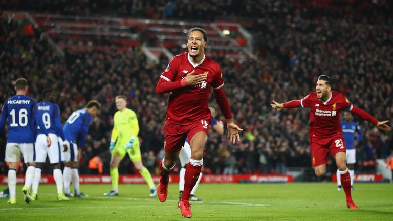 Traumeinstand! Virgil van Dijk erzielt den Siegtreffer für den FC Liverpool.