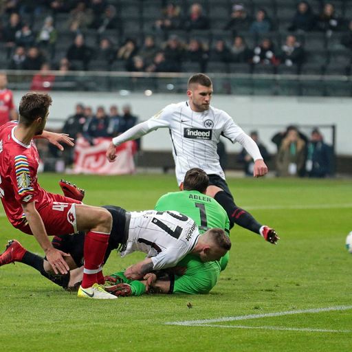 Pokal-Aus für Slapstick-Mainzer gegen Frankfurt