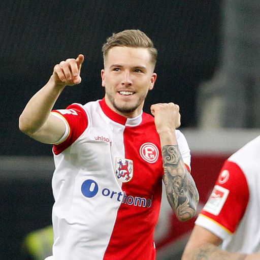 Hoffmanns Blitztor hält Fortuna an der Spitze