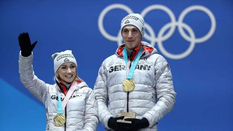 Aljona Savchenko will in Kürze über ein mögliches Karriereende entscheiden.