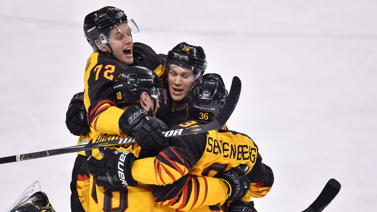 Deutschland gewinnt im Viertelfinale gegen Schweden.