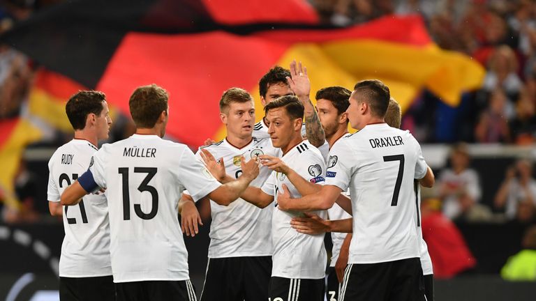 Das DFB-Team bestreitet seinen letzten Test vor der WM gegen Saudi-Arabien.