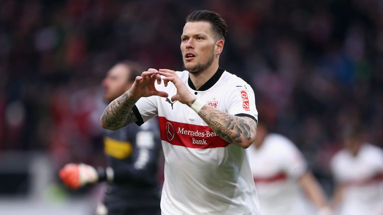 Daniel Ginczek bejubelt seinen Treffer gegen Borussia Mönchengladbach.