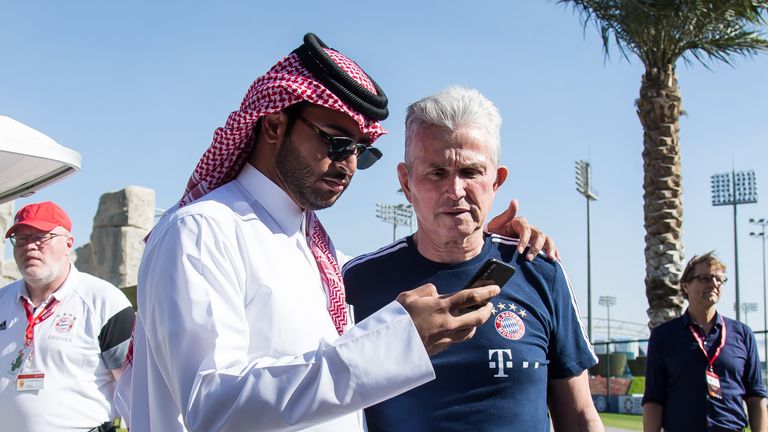 Der FC Bayern baut seine Beziehungen nach Katar weiter aus.