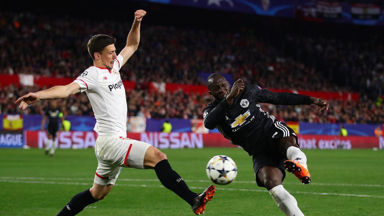 Lukakus Tor in der 83. Minute wird wegen Handspiel abgepfiffen. Richtige Entscheidung.