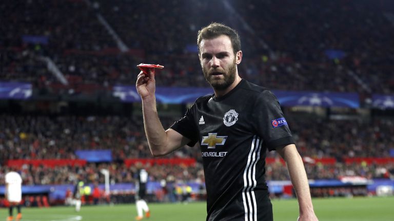 Die Red Devils überzeugten weder in der Liga noch im Achtelfinal-Hinspiel in Sevilla über lange Strecken. Dennoch scheint das 0:0 für Juan Mata auszureichen, um mit dem Papierflugzeug ins Viertelfinale zu düsen.