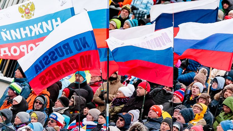 Trotz Aufhebung ihrer lebenslangen Olympiasperren lädt der IOC die 13 russischen Athleten und zwei Trainer nicht nach Pyeongchang ein. 