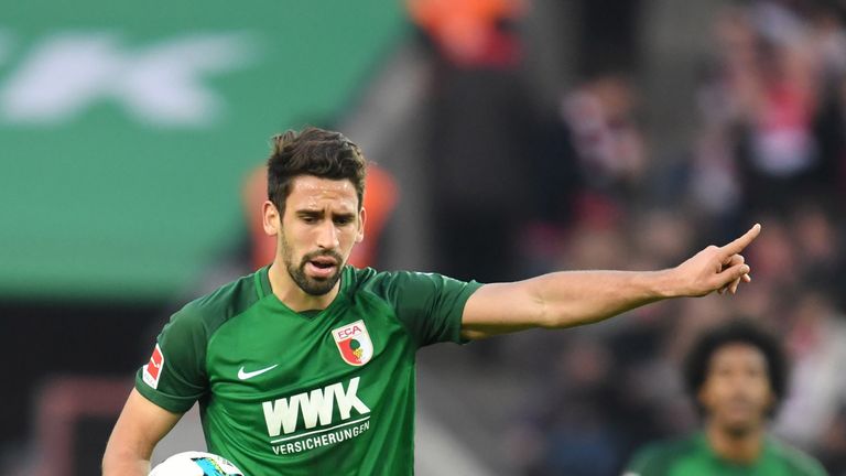 Rani Khedira bestritt in dieser Saison bisher 18 Pflichtspiele für den FC Augsburg.