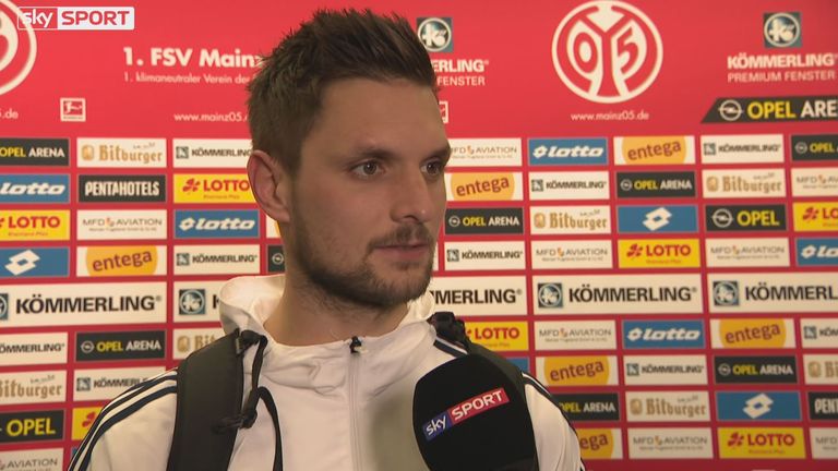 Sven Ulreich spricht am Sky Mirko über seine Zukunft beim FC Bayern.