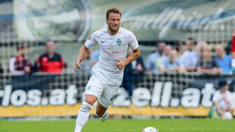 Philipp Bargfrede verlängert seinen Vertrag bei Werder Bremen.