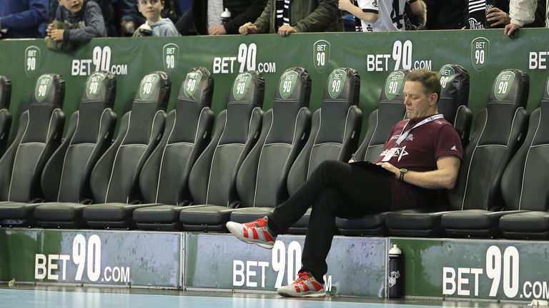 Alfred Gislason und der THW Kiel bleiben hinter den Erwartungen. 