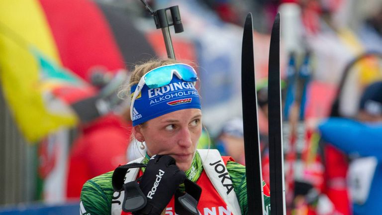 Vanessa Hinz ihr ihr Partner Roman Rees laufen nur auf Rang elf.